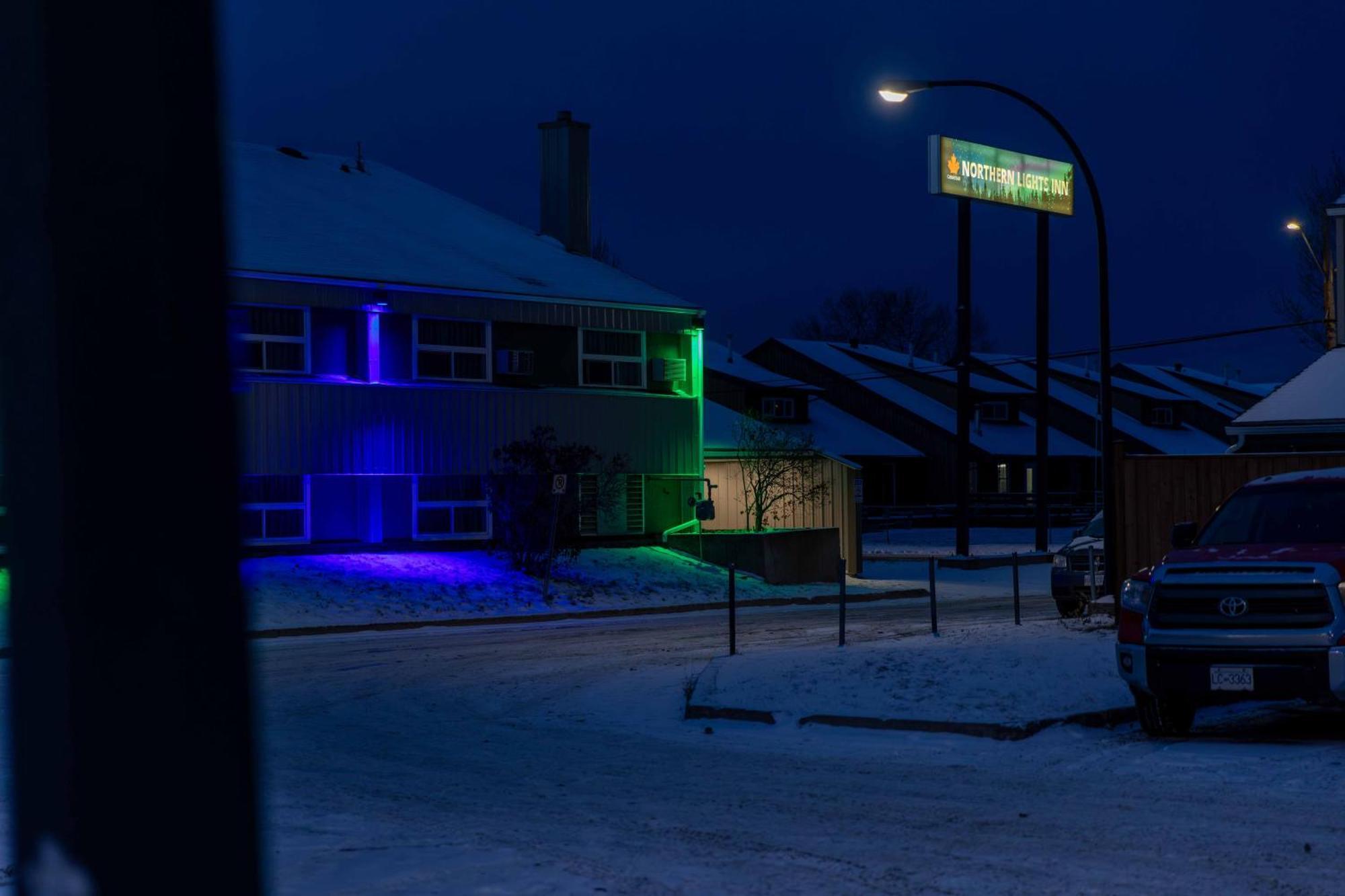 Northern Lights Inn Fort St. John Экстерьер фото