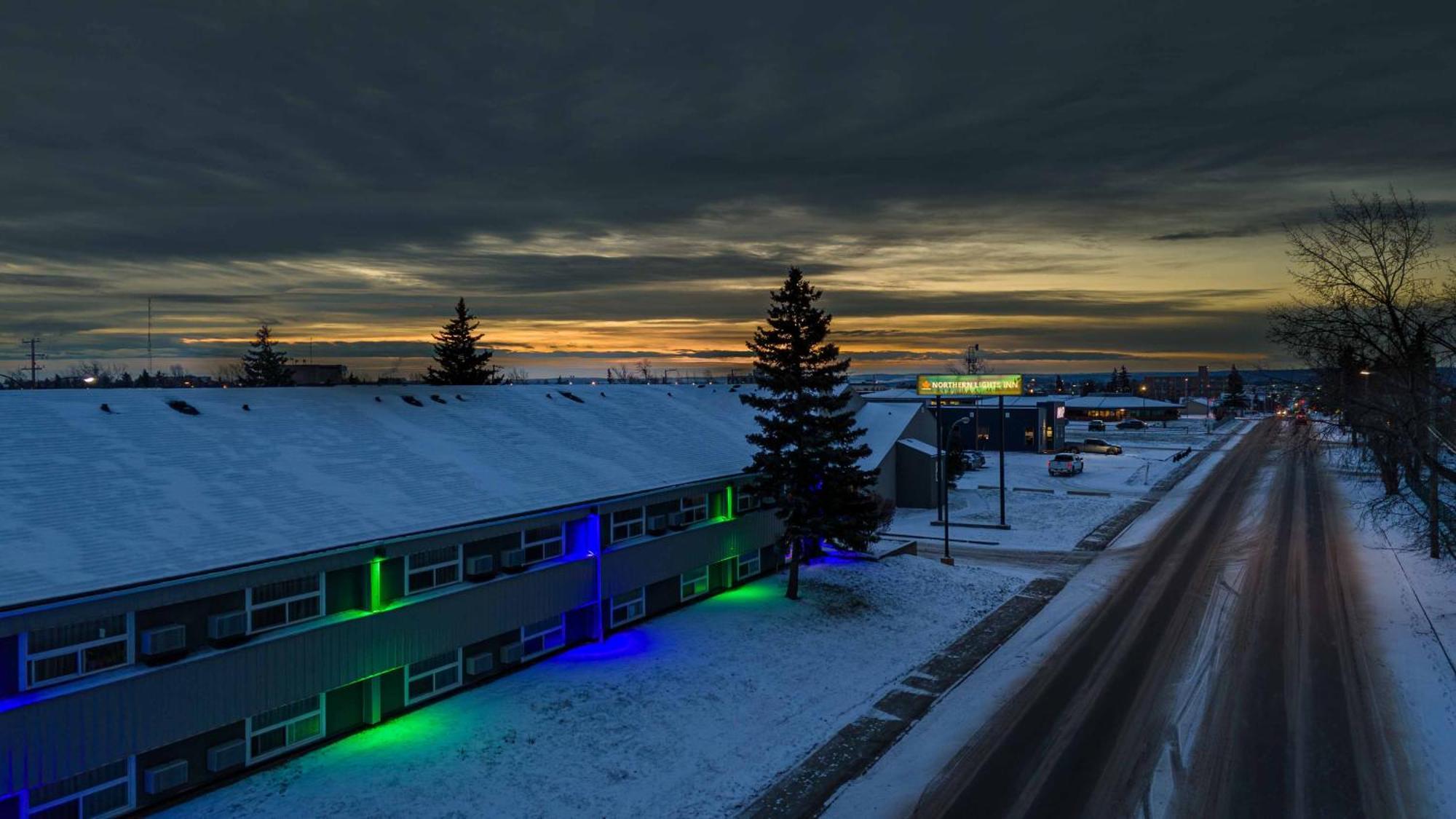 Northern Lights Inn Fort St. John Экстерьер фото